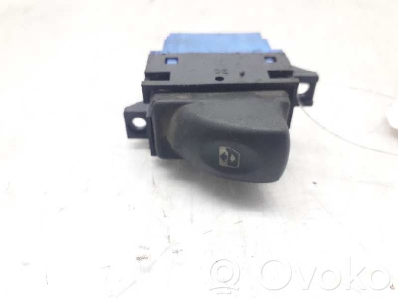Renault Laguna I Electric window control switch 