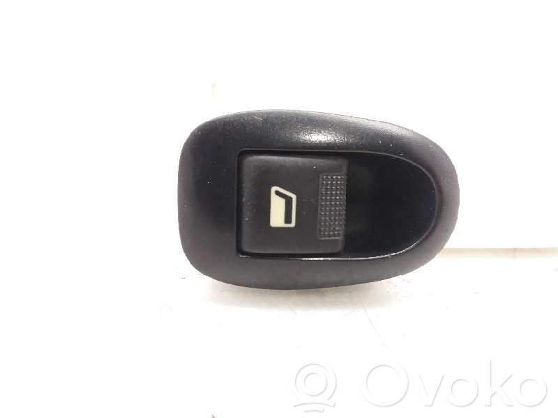 Peugeot 406 Electric window control switch 