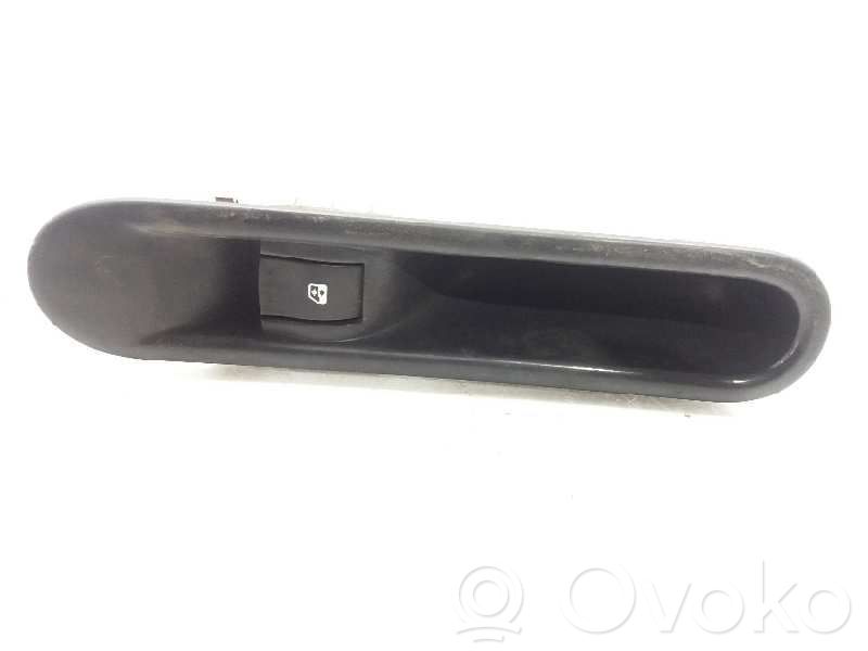 Renault Espace IV Interrupteur commade lève-vitre 