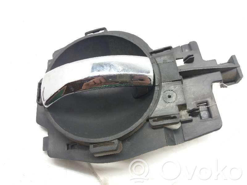 Front door interior handle   9143F8