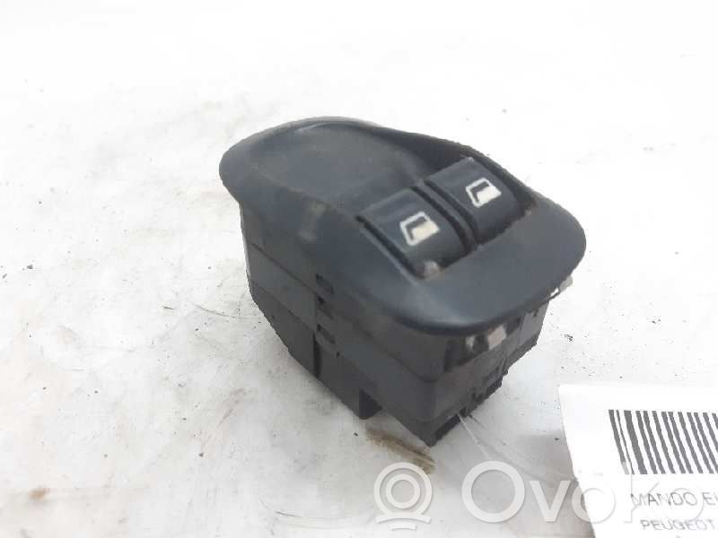 Peugeot 206 Sähkötoimisen ikkunan ohjauskytkin 