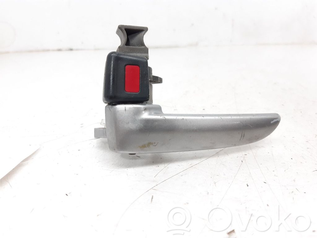 Manecilla interna puerta trasera   D35059330E02
