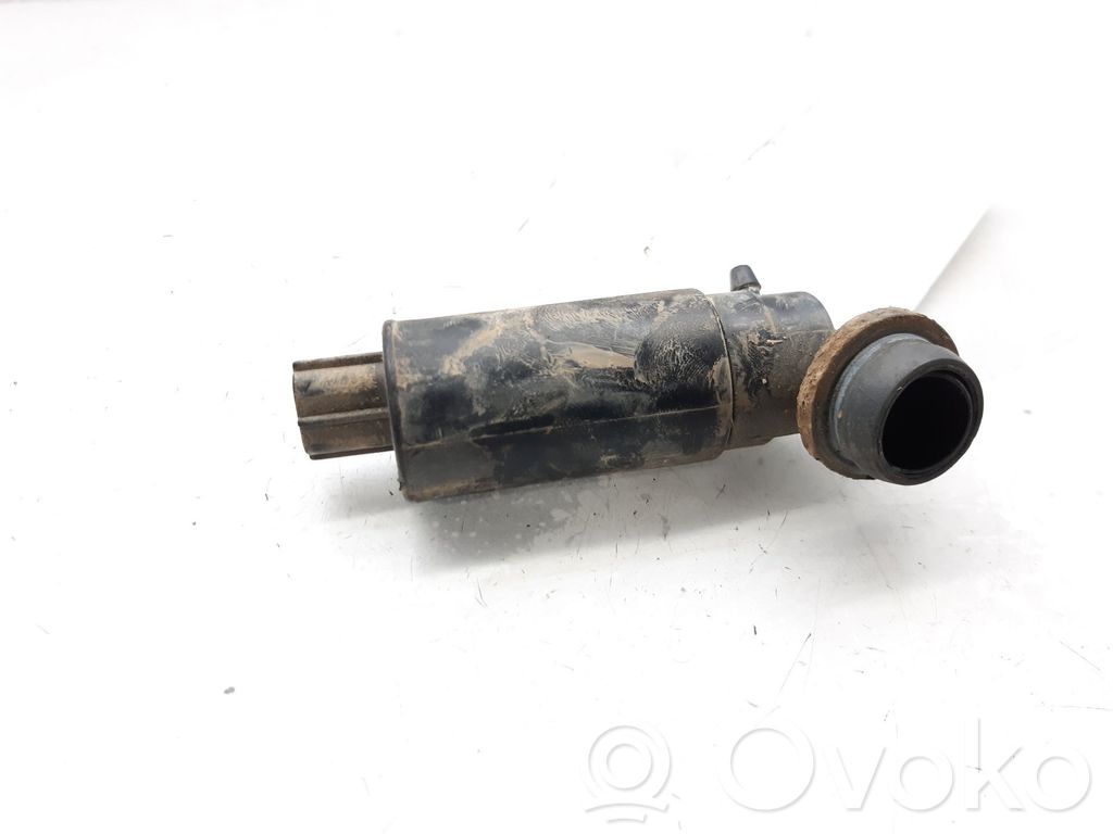 Toyota Corolla E120 E130 Pompa spryskiwacza szyby przedniej / czołowej 