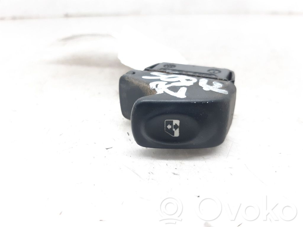 Renault Clio II Electric window control switch 