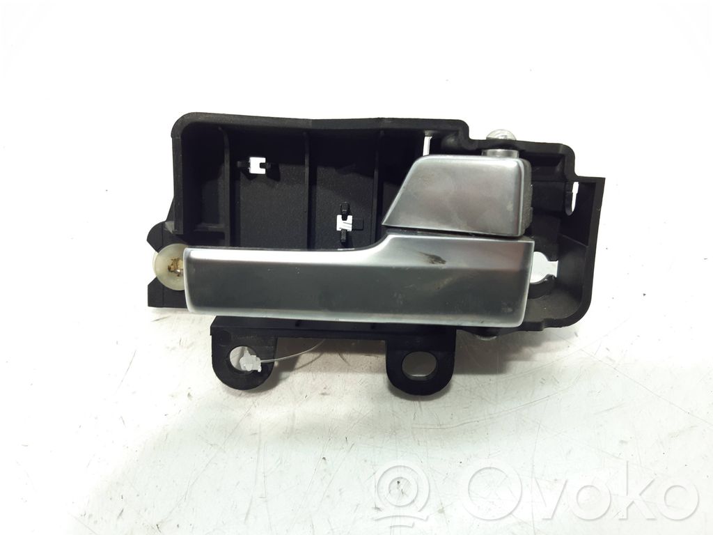 Manecilla interna puerta delantera   3M51R22600AA