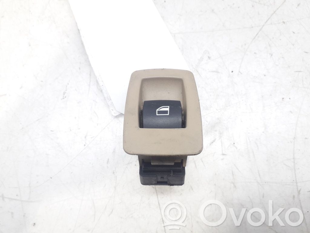 Interruptor del elevalunas eléctrico   6935534