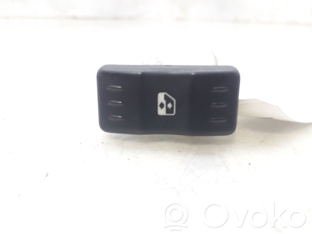 Dacia Logan I Electric window control switch 