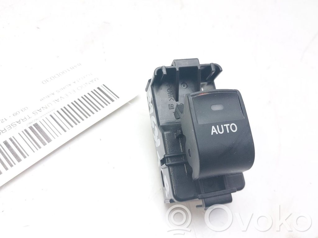 Toyota Auris E180 Electric window control switch 