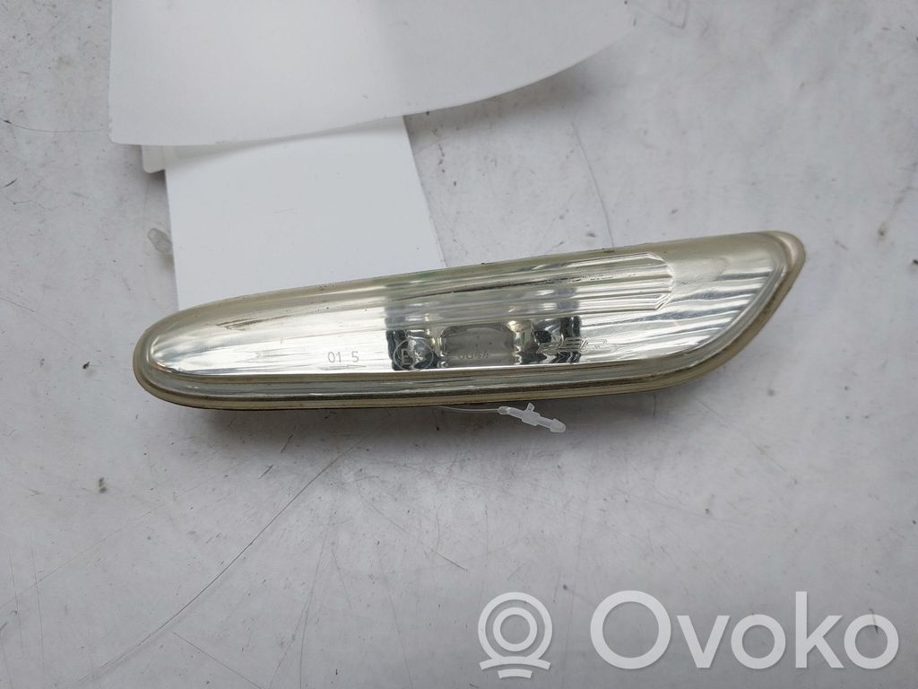 BMW 5 E60 E61 Front fender indicator light 