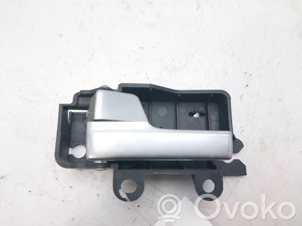 Manecilla interna puerta trasera   3M51R22601BA