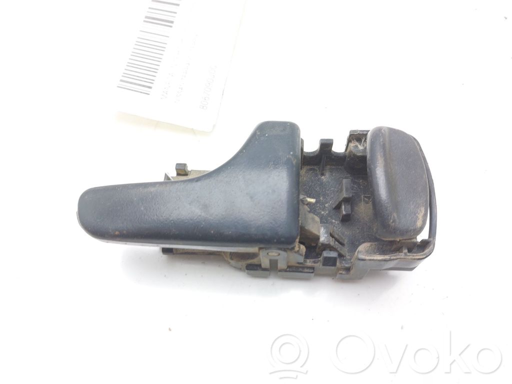 Manecilla interna puerta delantera   8067090J00