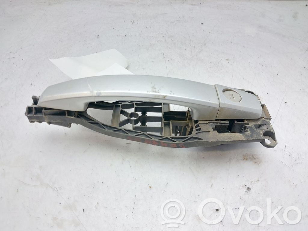 Opel Astra H Manecilla externa puerta delantera 
