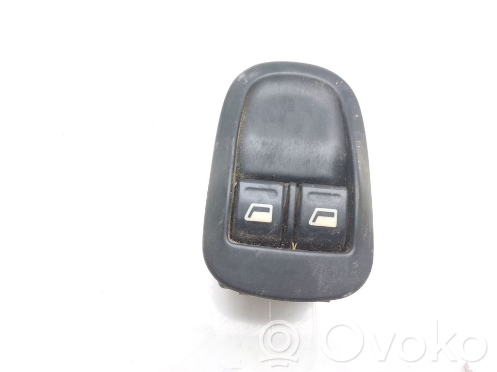 Peugeot 206 Electric window control switch 