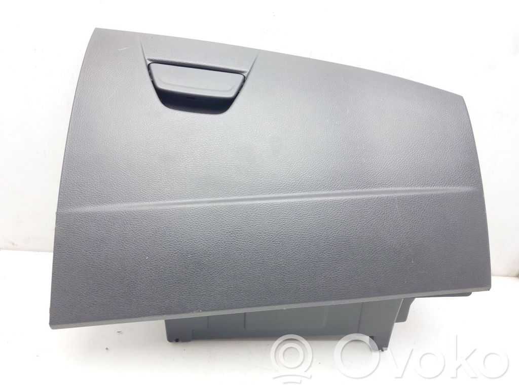 Handschuhfach   F1EBA06044