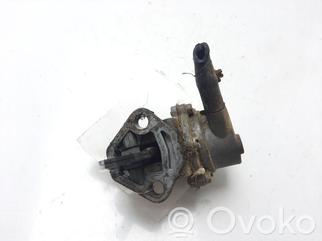 Renault Express Bomba interna de combustible 