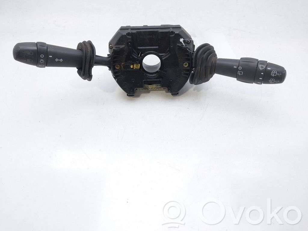 Fiat Stilo Boutons / interrupteurs volant 