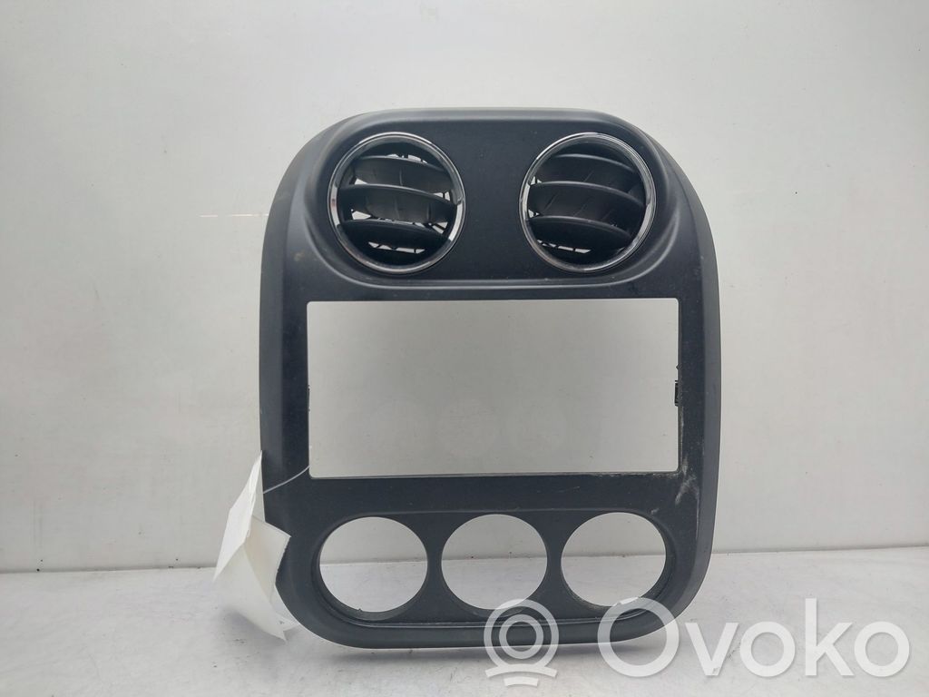 Jeep Patriot Center console 