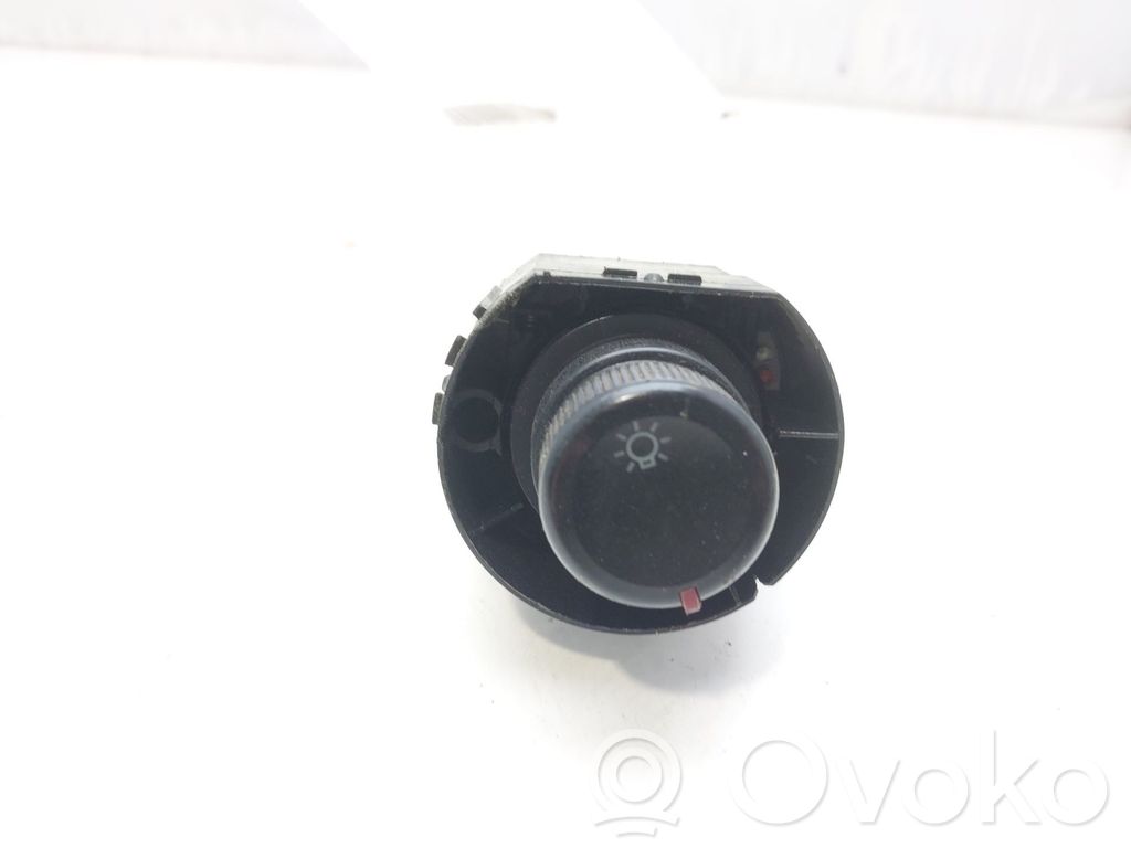 Seat Cordoba (6L) Interruptor de luz 