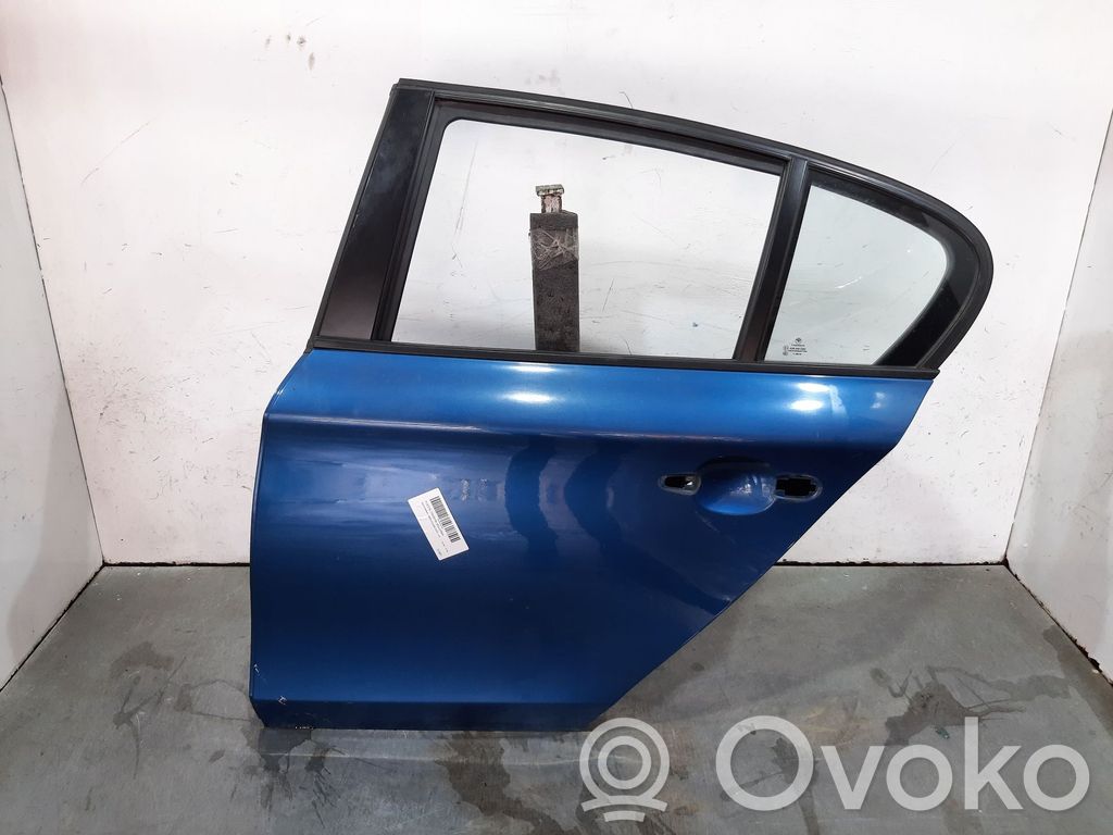 BMW 1 E81 E87 Galinės durys 