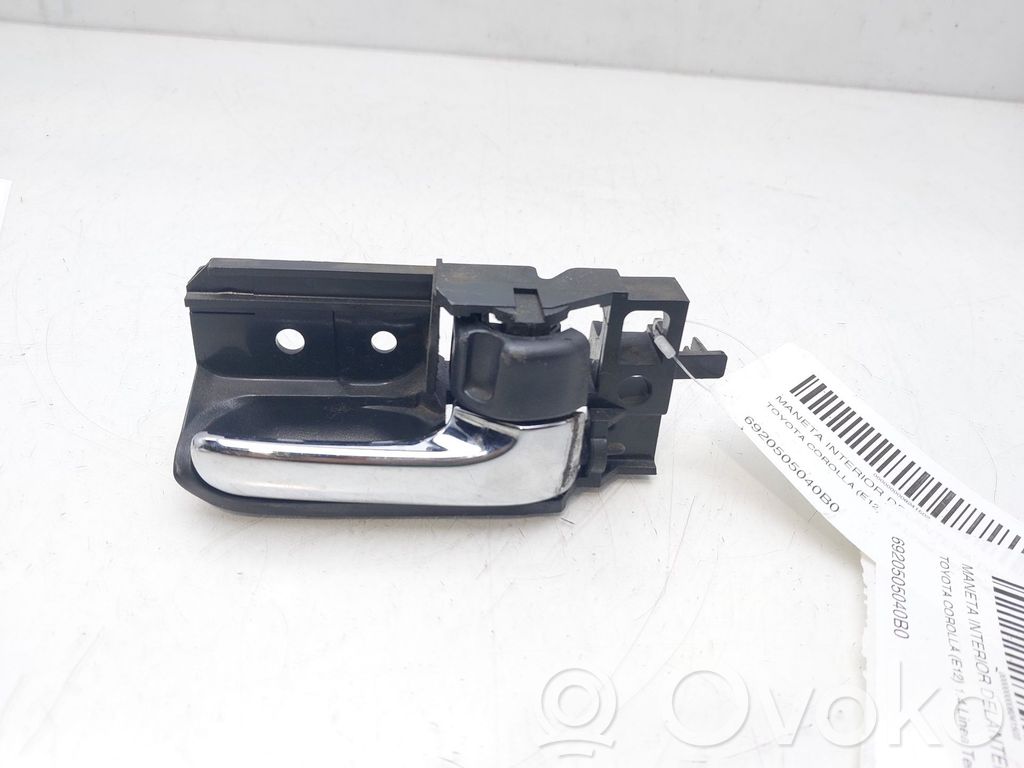 Toyota Corolla E110 Manecilla interna puerta delantera 
