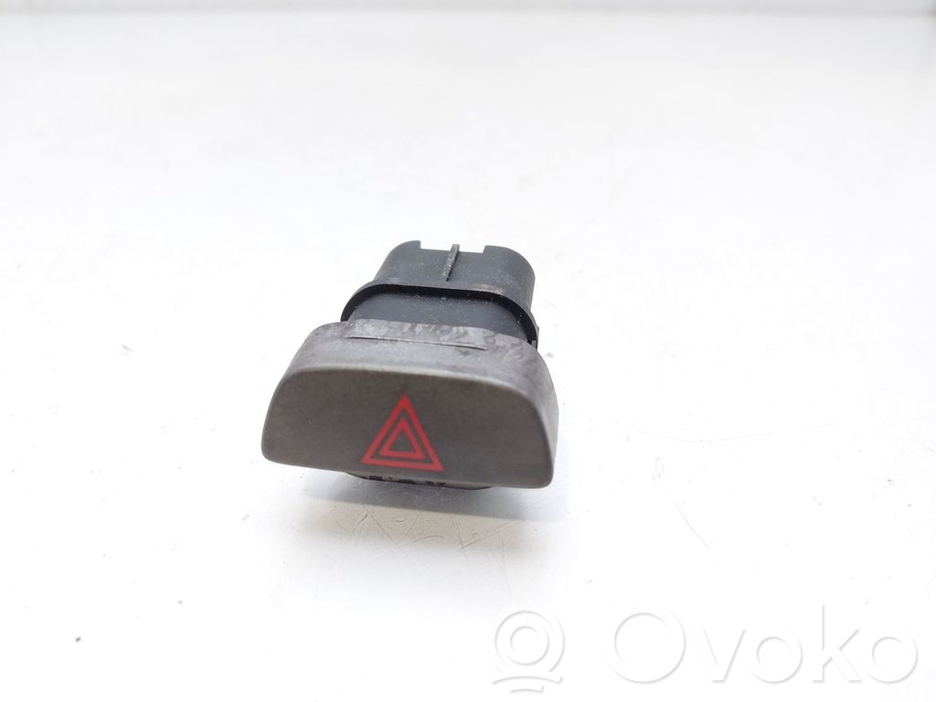 Ford Focus Botón interruptor de luz de peligro 