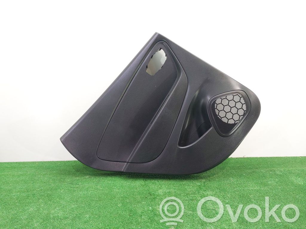 Renault Captur Takaoven verhoilu 