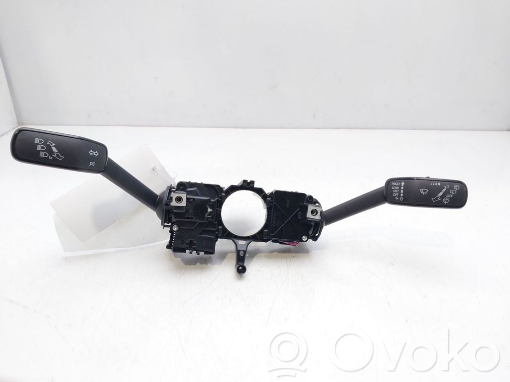 Volkswagen Polo VI Otros interruptores/perillas/selectores 