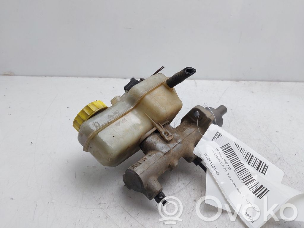 Volkswagen Polo Główny cylinder hamulca 