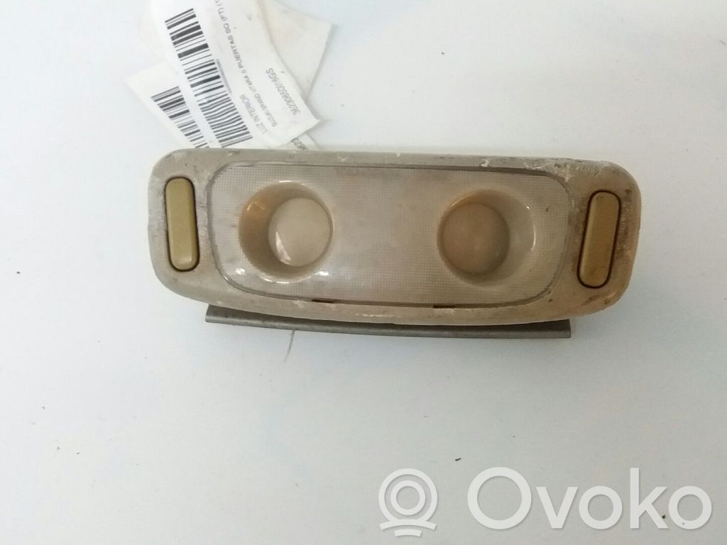 Suzuki Grand Vitara I Luz del asiento delantero 