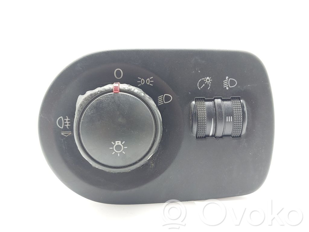 Seat Leon (1P) Interruptor de luz 