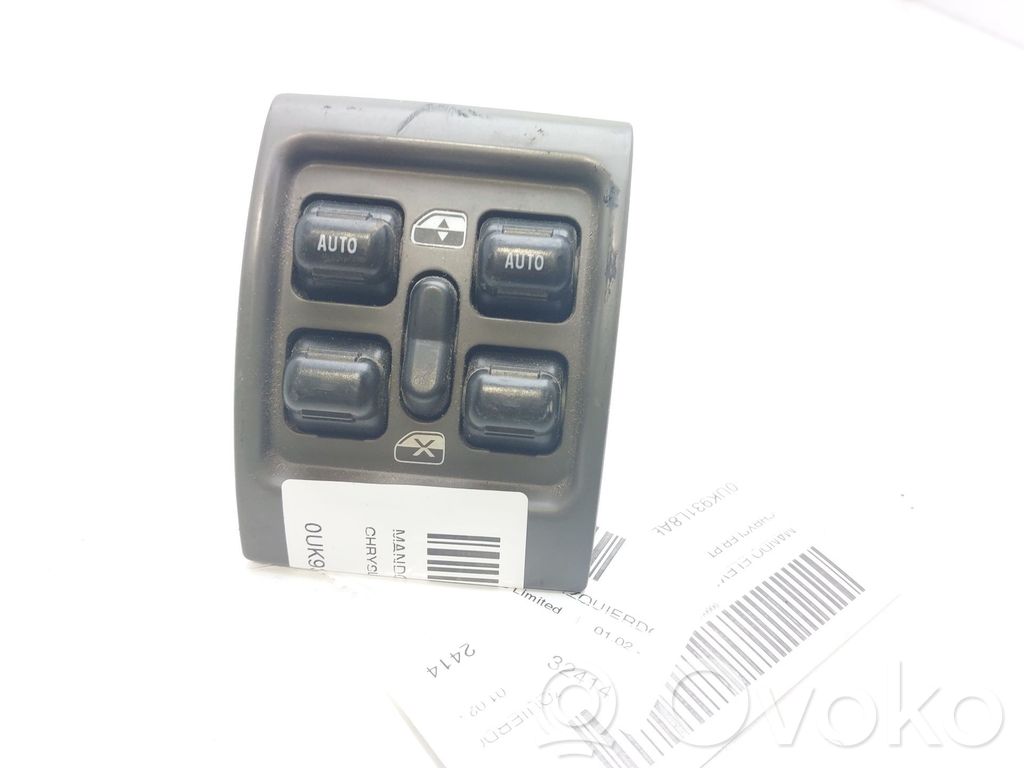 Chrysler PT Cruiser Electric window control switch 