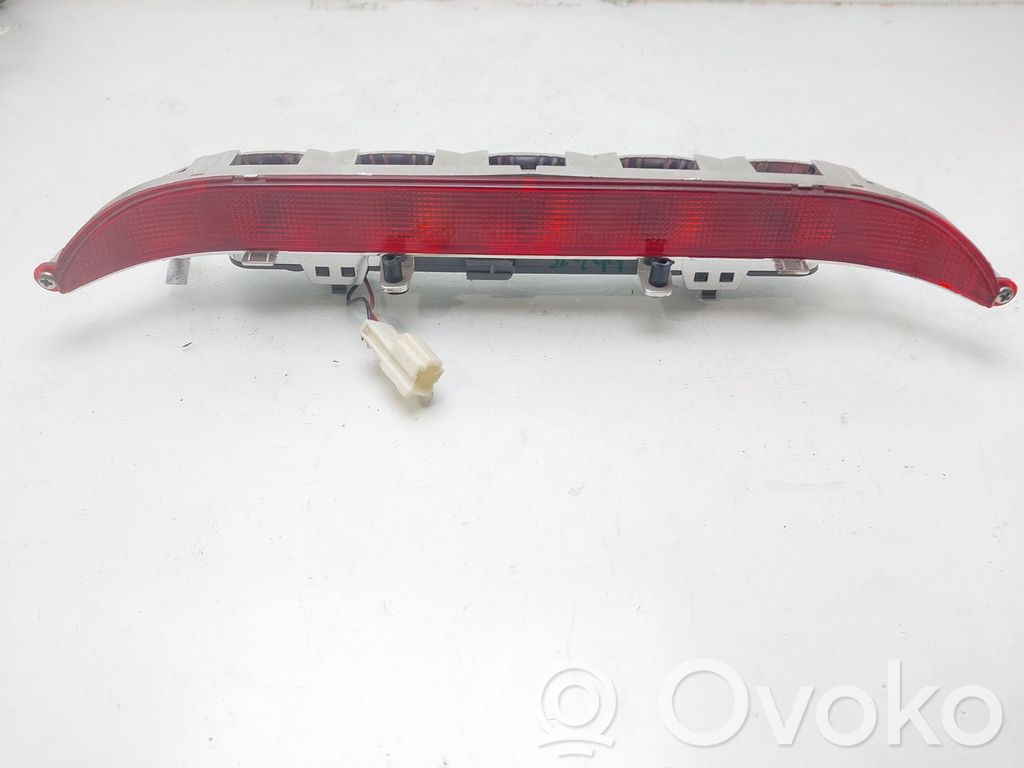 Chevrolet Epica Kolmas/lisäjarruvalo 