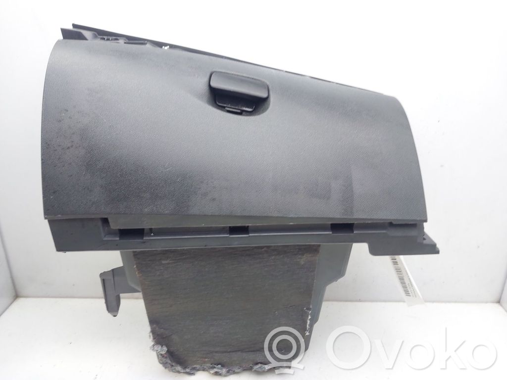 Guantera   681080020R