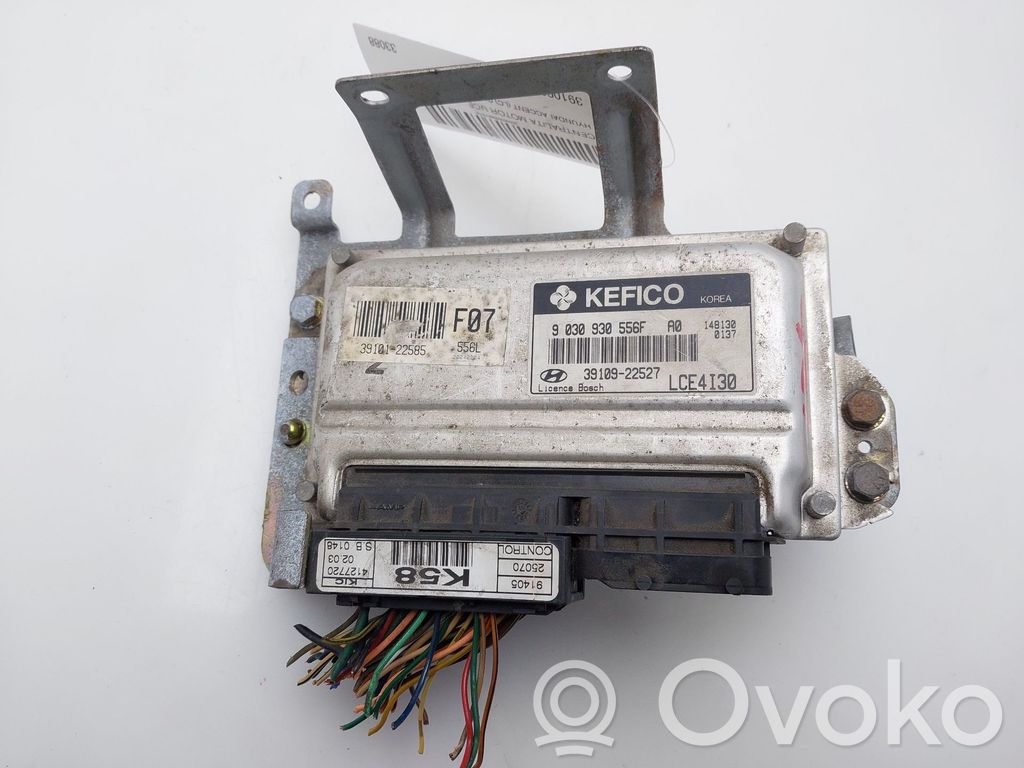 Hyundai Accent Engine control unit/module 