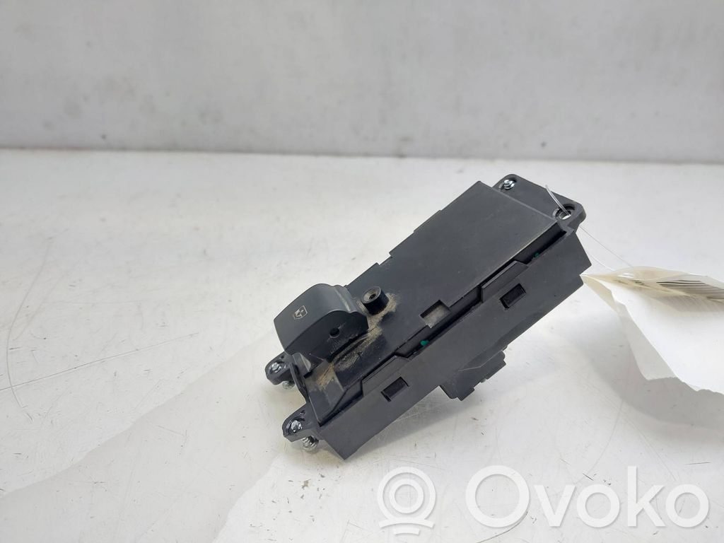 Chevrolet Cruze Electric window control switch 
