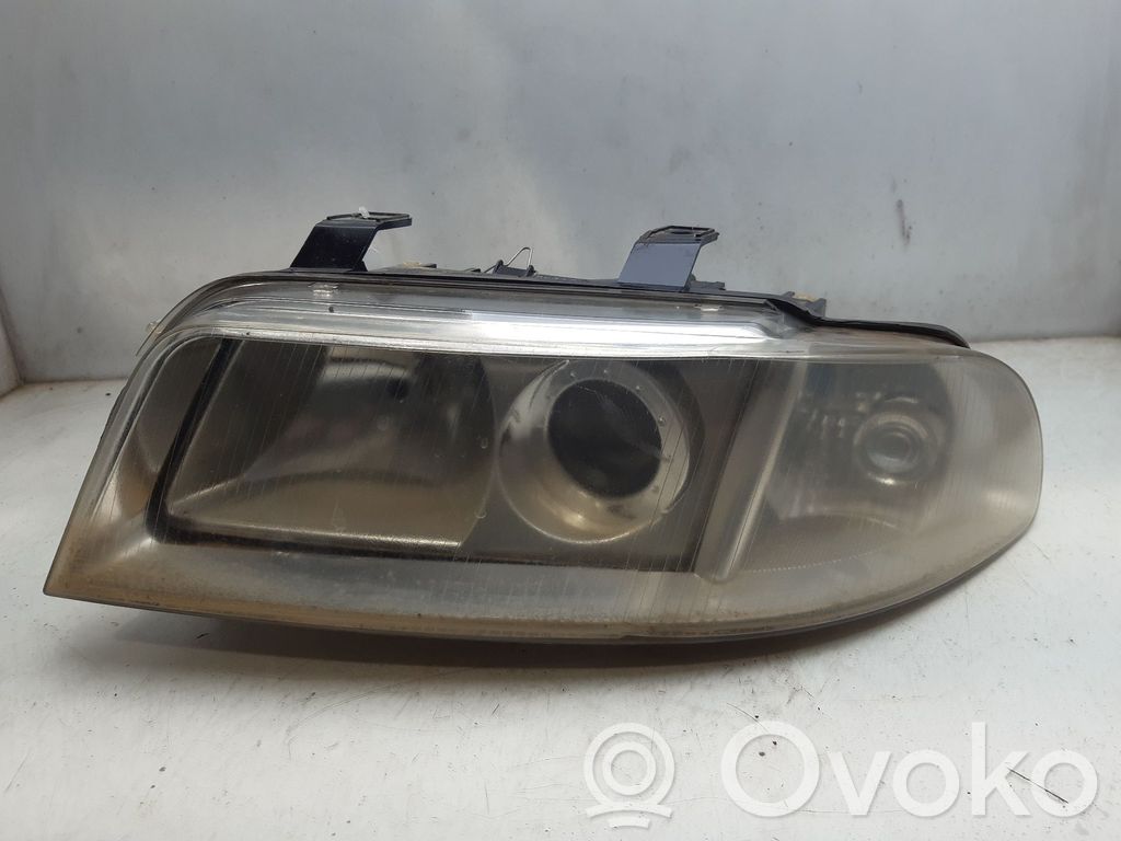 Audi A4 S4 B5 8D Scheinwerfer 