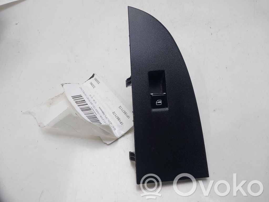 Seat Leon (1P) Electric window control switch 