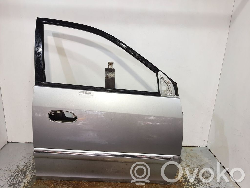 KIA Carens I Puerta delantera 