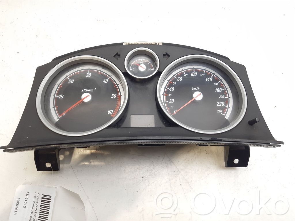 Opel Astra H Nopeusmittari (mittaristo) 