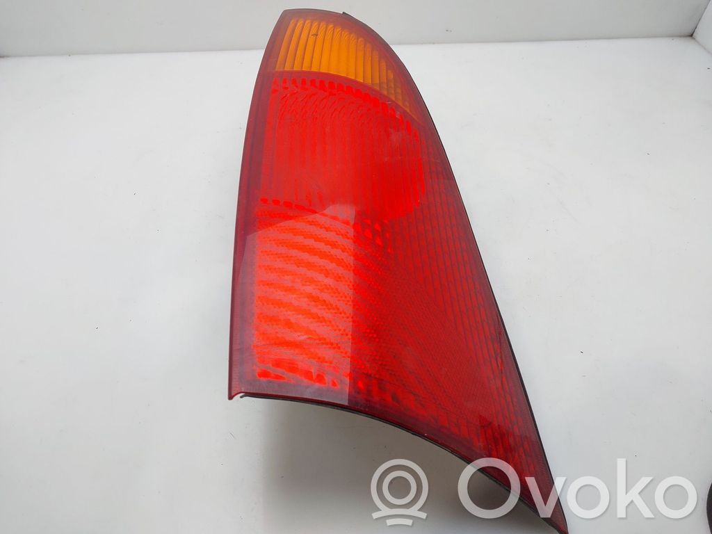Ford Focus Lampă spate în caroserie 