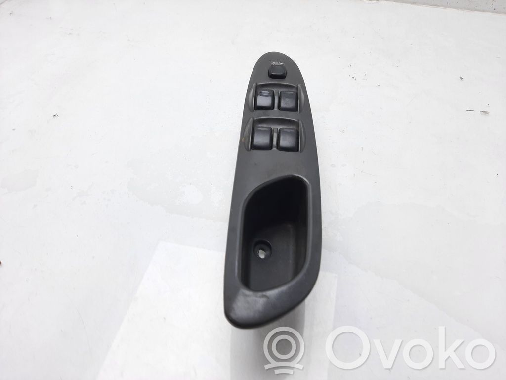 Daewoo Nubira Electric window control switch 