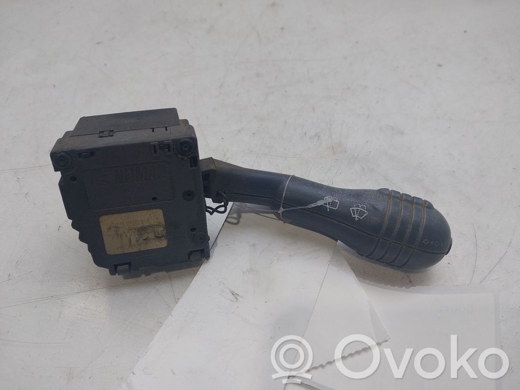 Renault Twingo I Palanca de control del limpiaparabrisas 