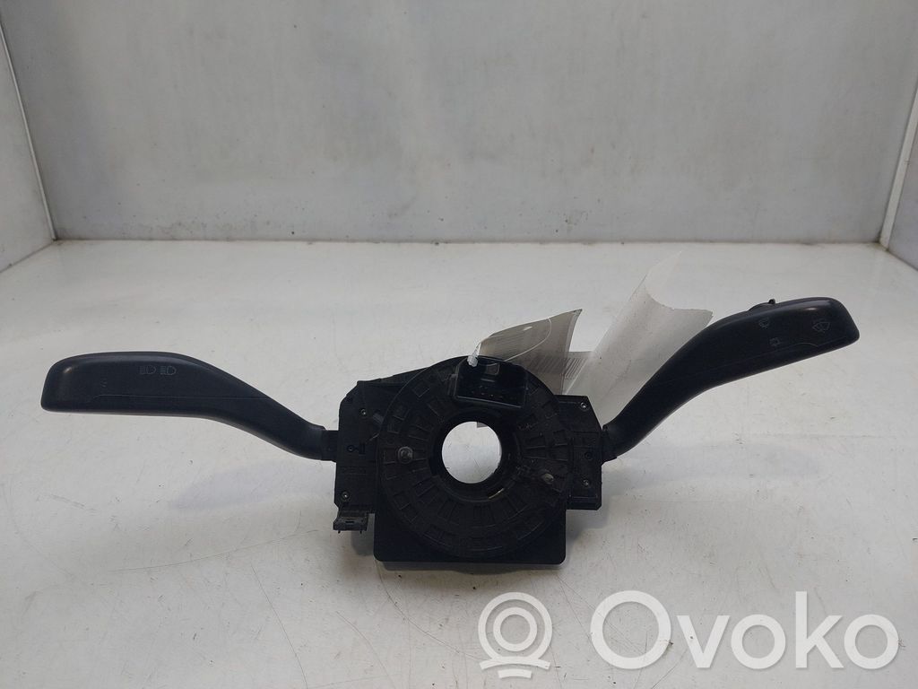 Seat Ibiza III (6L) Pulsanti/interruttori sul volante
