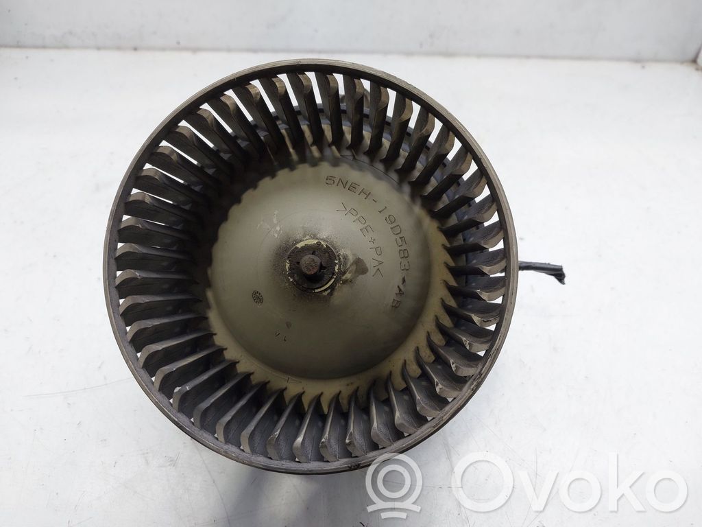 Nissan Pathfinder R51 Ventola riscaldamento/ventilatore abitacolo 