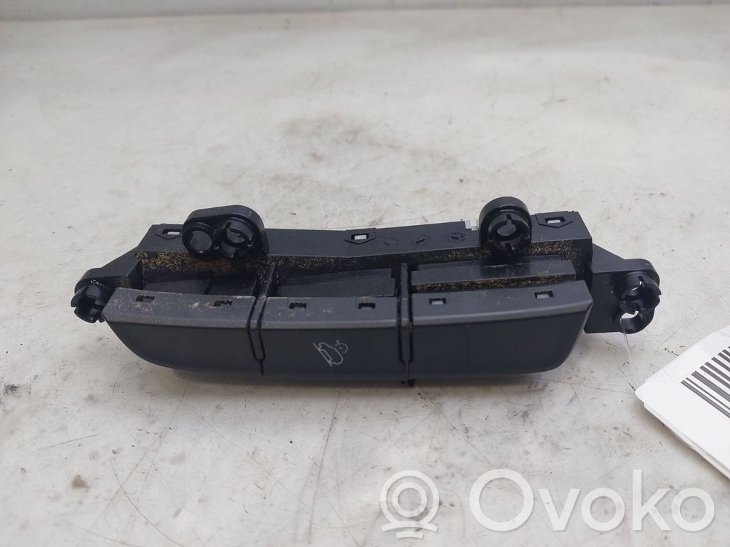 Hyundai Kona I Interruptor de control multifunción 