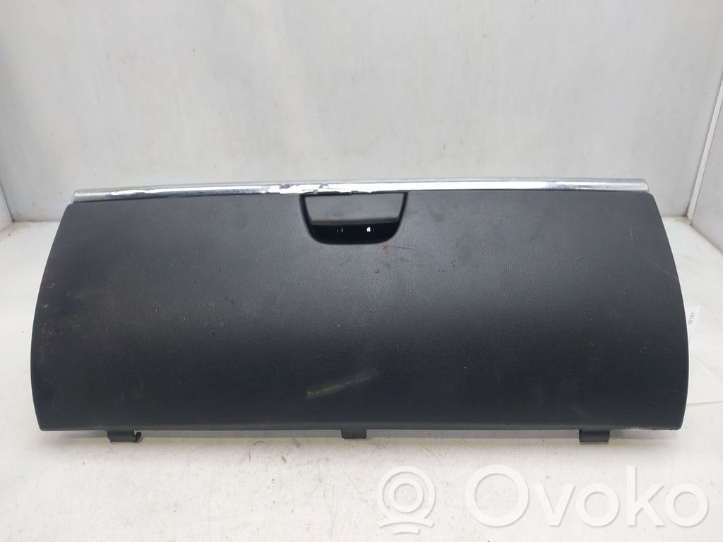 Citroen C6 Glove box 