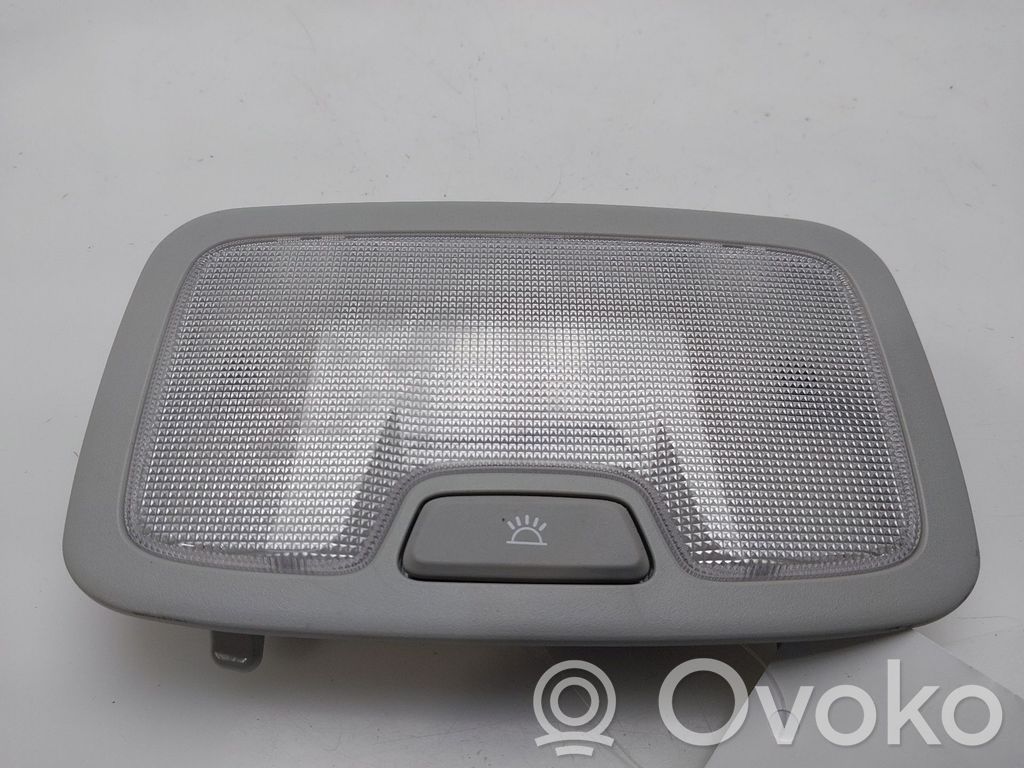 KIA Niro Etuistuimen valo 