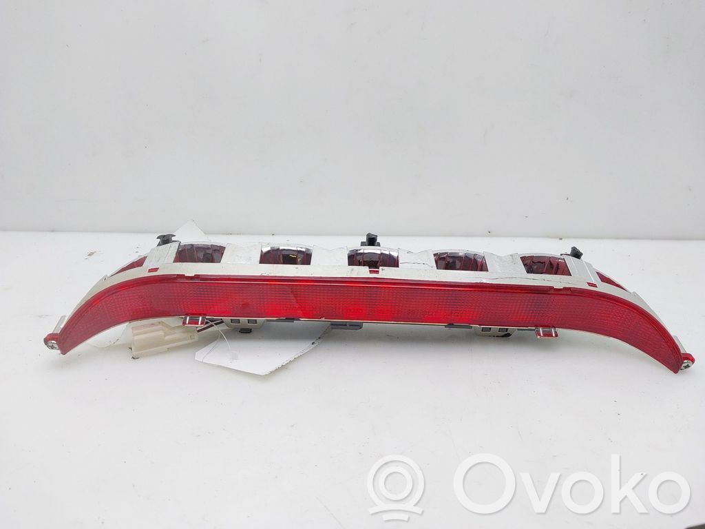 Chevrolet Epica Kolmas/lisäjarruvalo 
