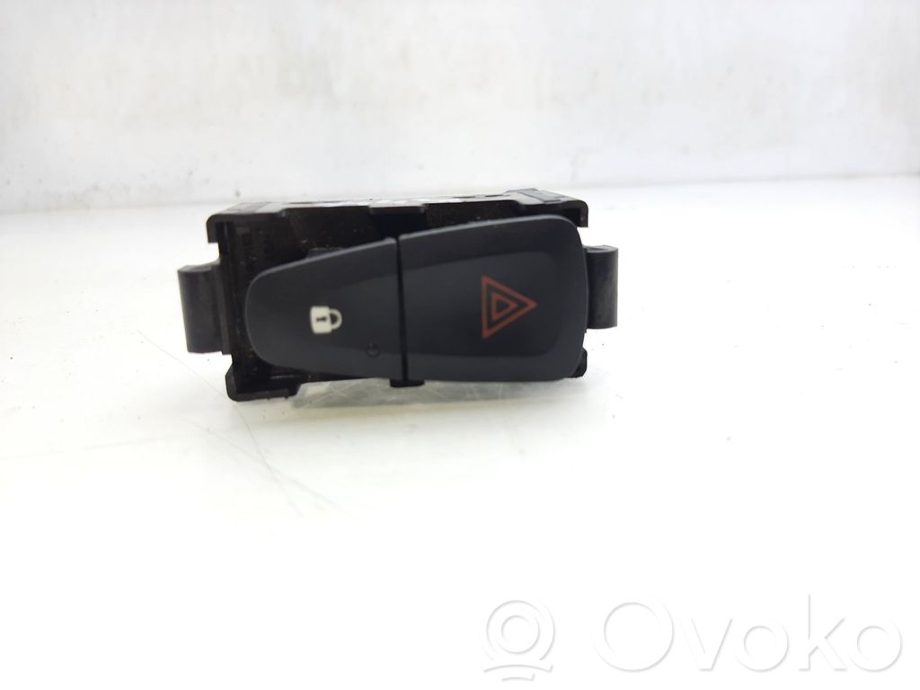 Renault Megane III Botón interruptor de luz de peligro 