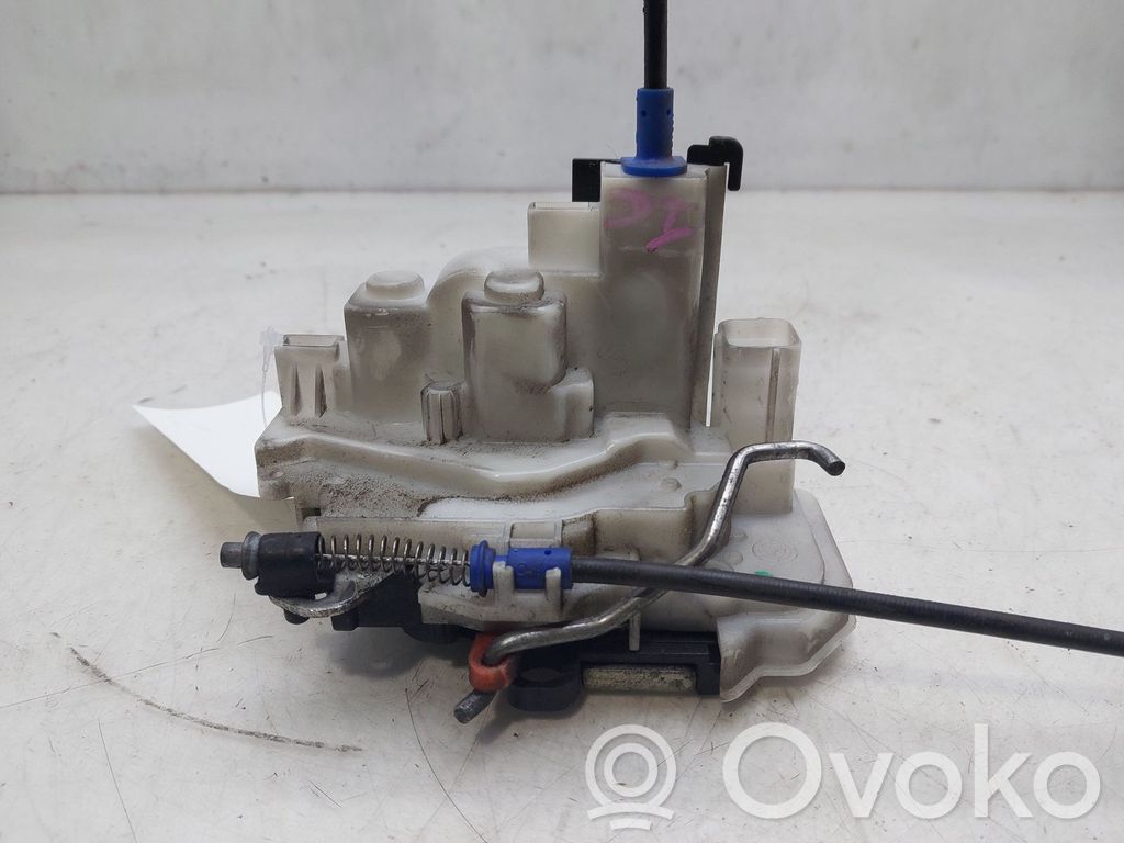 Citroen Nemo Priekšpusē slēdzene 